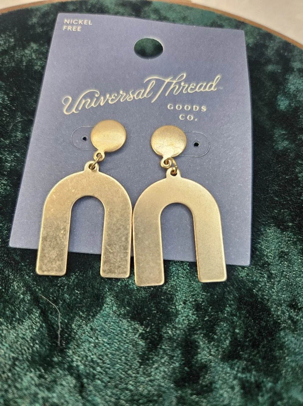 Universal Thread nwt matte